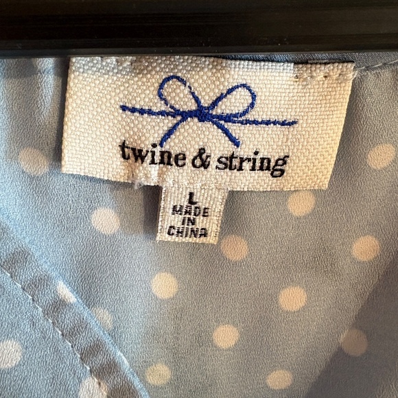 Twine & String White Polka Dot and Light Blue Blouse with Tie Waist Size Large - Picture 3 of 7